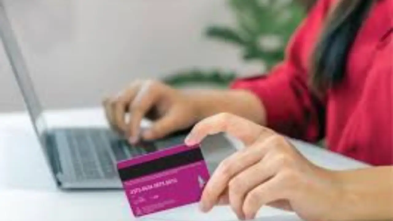 How the Stylish Pink Debit Card Is Revolutionizing Women's Banking in Pakistan